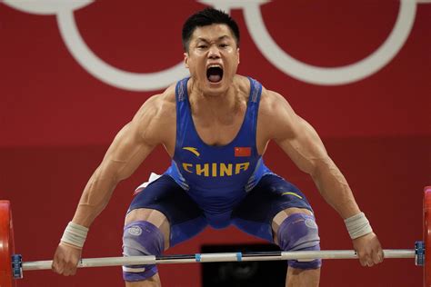 lyu xiaojun weightlifting.